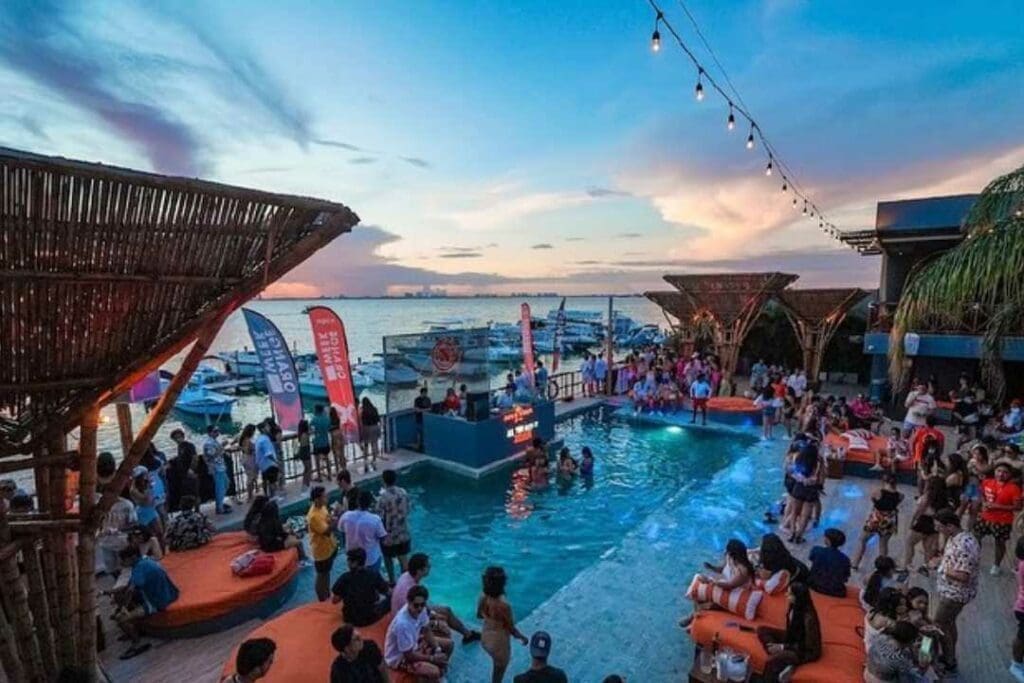 cancun spring break