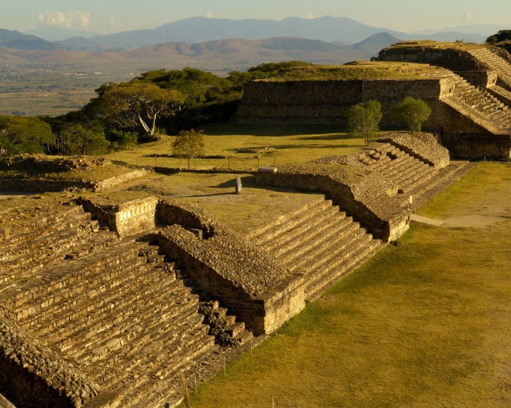 Monte Alban Travel Guide