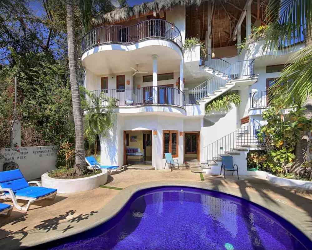 sayulita airbnbs