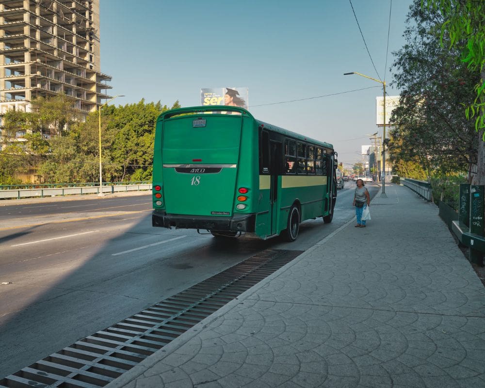 How to get to Puero Vallarta via bus