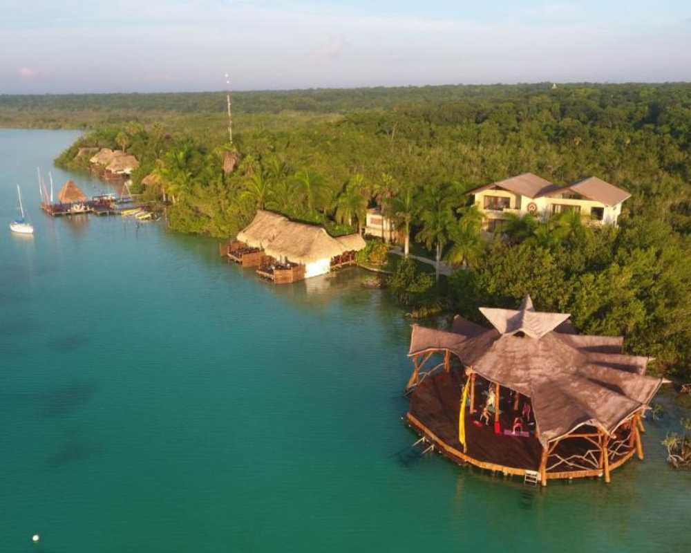 bacalar lagoon travel guide