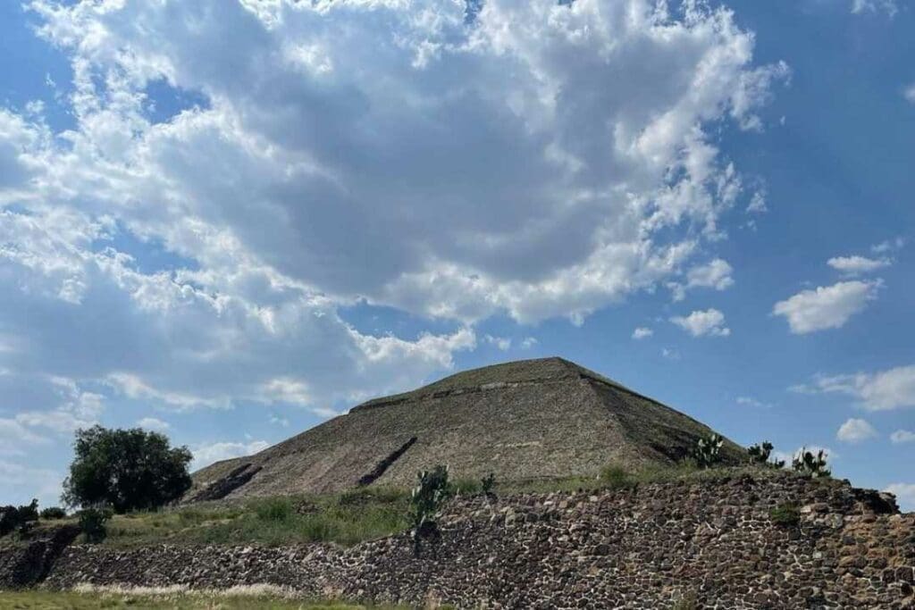 Teotihuacan Tours