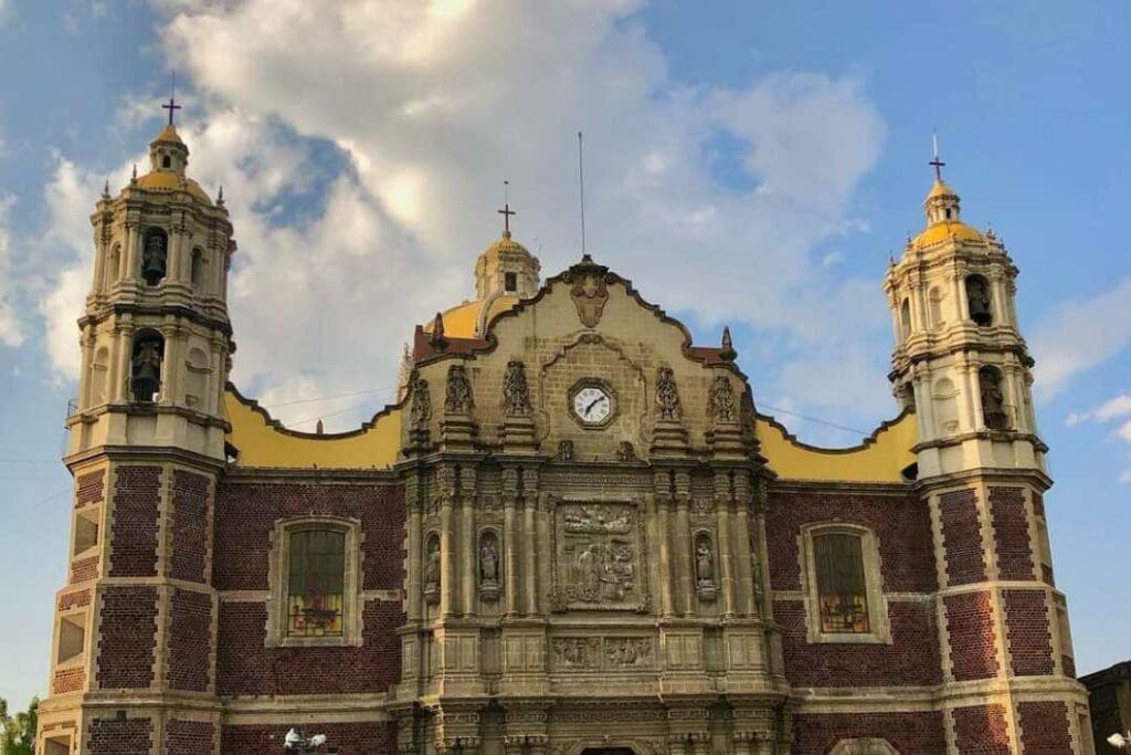 Teotihuacan Tours