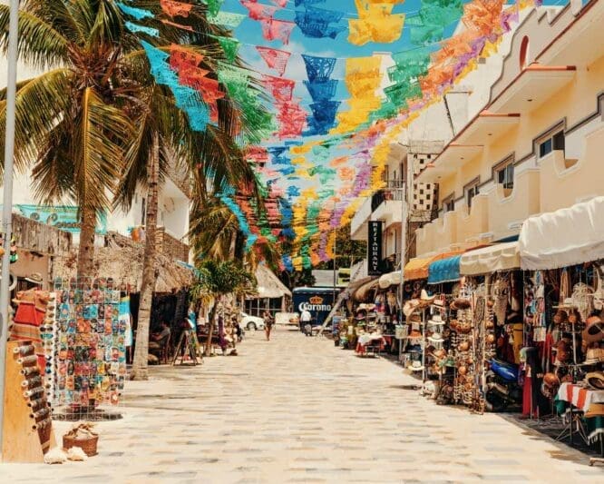 Las Posadas to playas: a complete guide to celebrating Christmas in ...