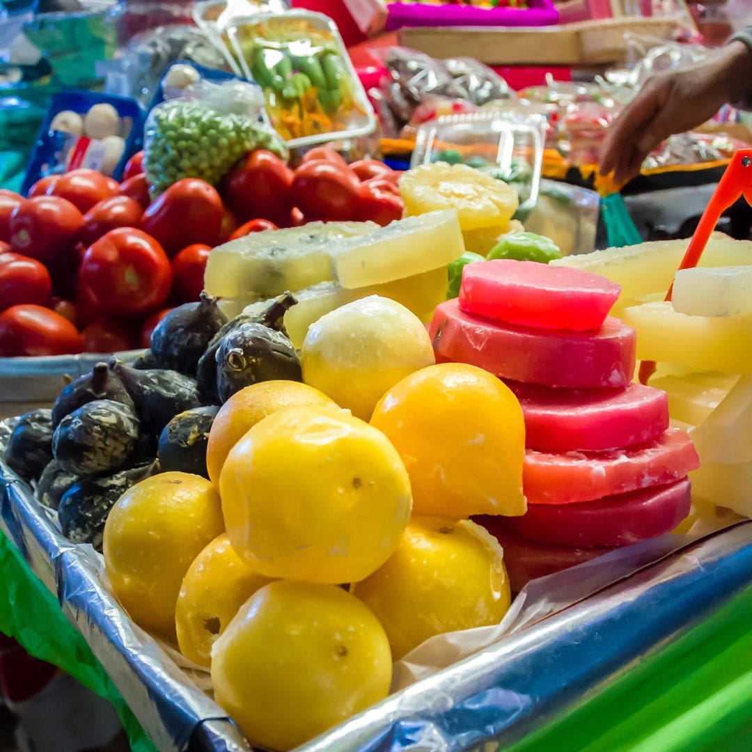 Walk through markets and snack like a true chilango - Image 4